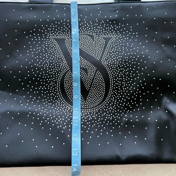 Copied - NWT!!! Victoria’s Secret women tote bag Retail 59$ - Picture 4 of 5